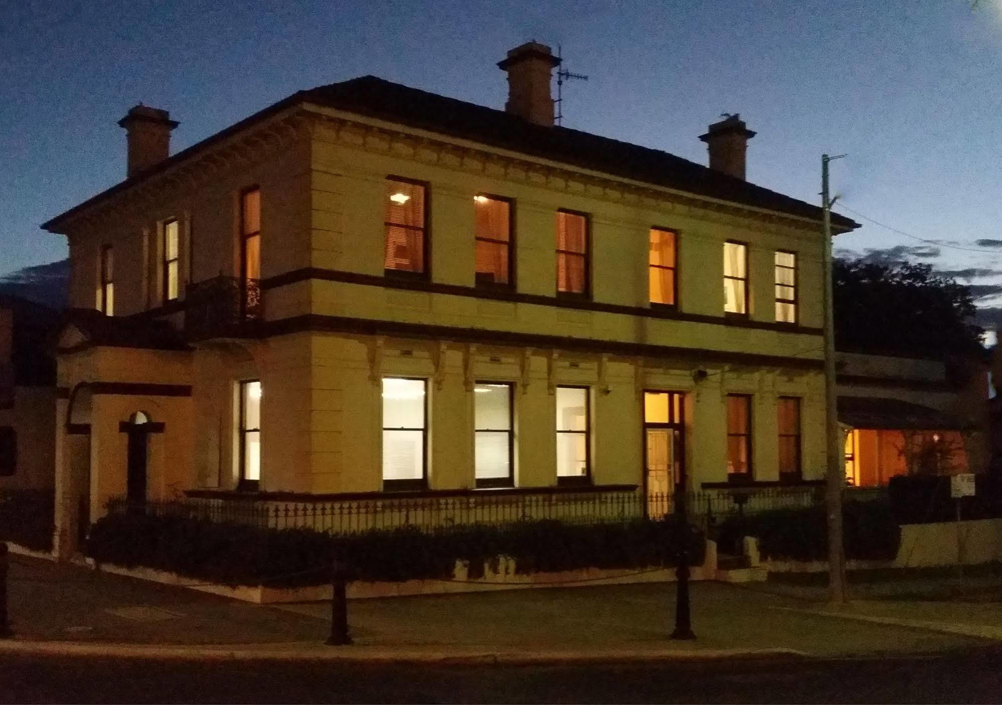 The Bank Guesthouse Glen Innes Exterior foto